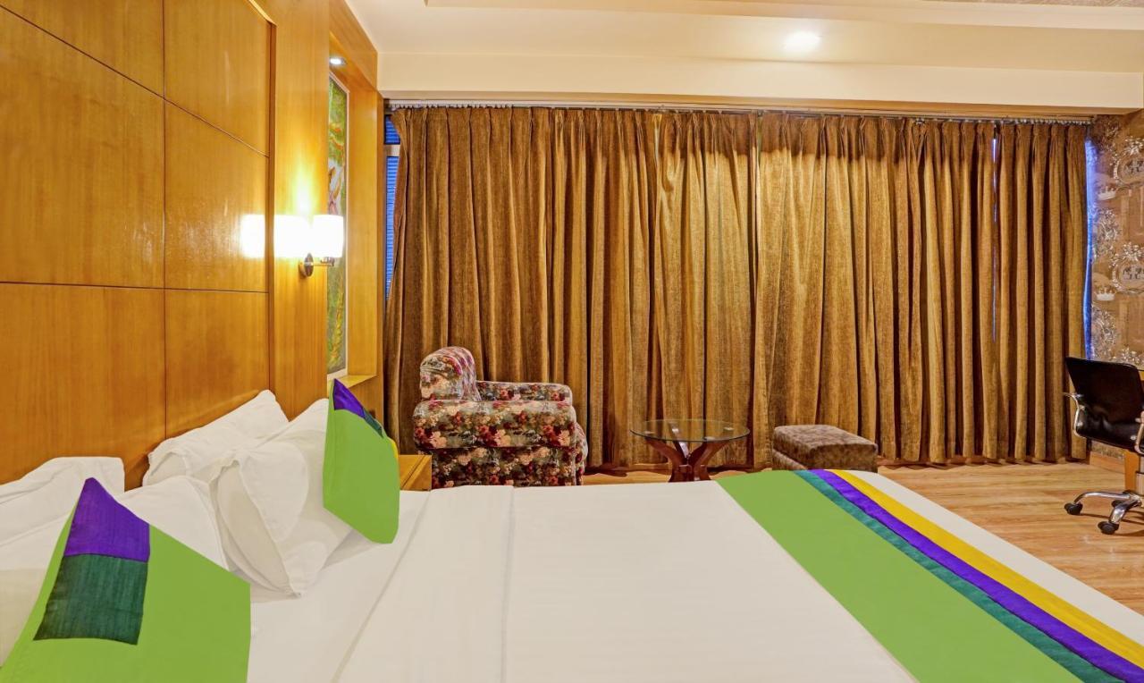 Treebo Royal Cm - City Center होटल Jaipur