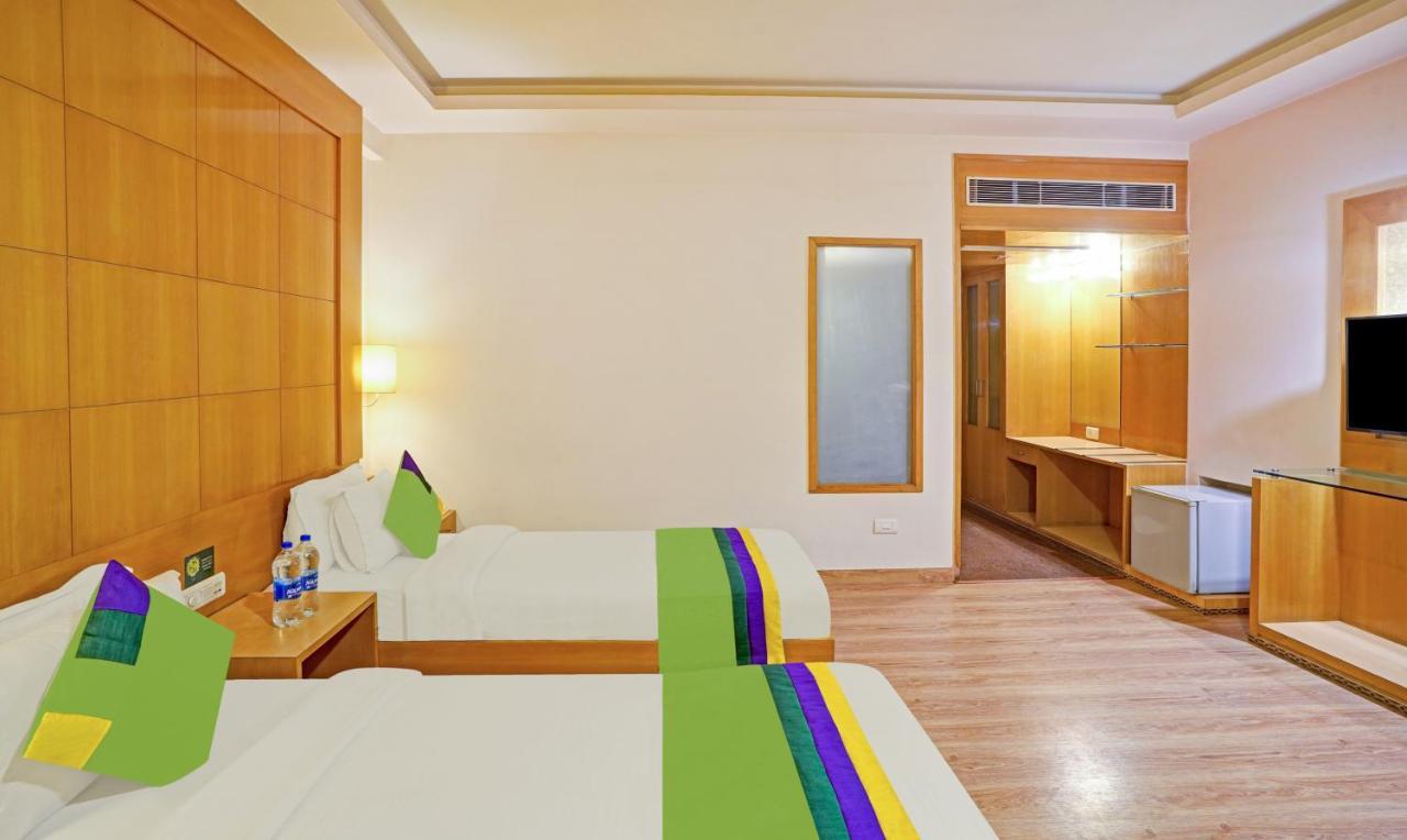 Treebo Royal Cm - City Center होटल Jaipur